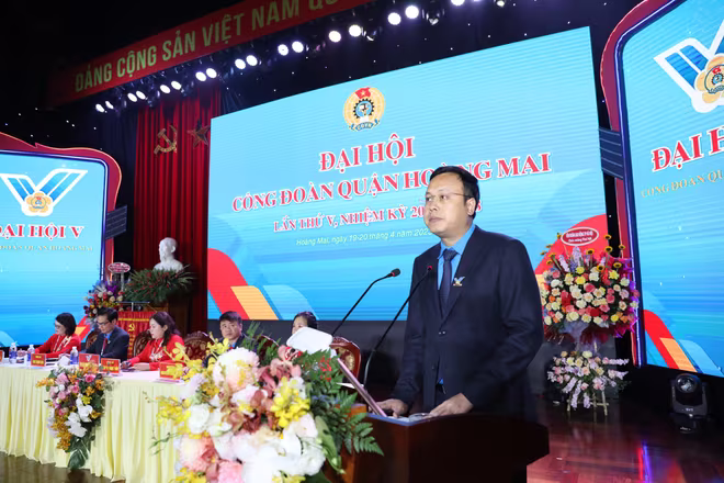 Chủ tịch LĐLĐ TP Hà Nội Phạm Quang Thanh phát biểu tại Đại hội Chủ tịch LĐLĐ TP Hà Nội Phạm Quang Thanh phát biểu tại Đại hội
