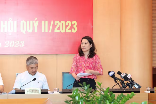 Phó Giám đốc Sở Tài chính Hà Nội Trần Thành Tâm thông tin tại buổi họp báo Phó Giám đốc Sở Tài chính Hà Nội Trần Thành Tâm thông tin tại buổi họp báo