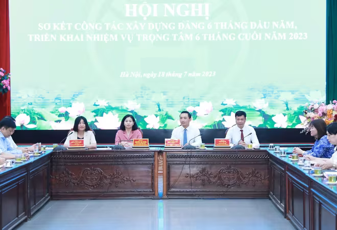 Quang cảnh hội nghị Quang cảnh hội nghị