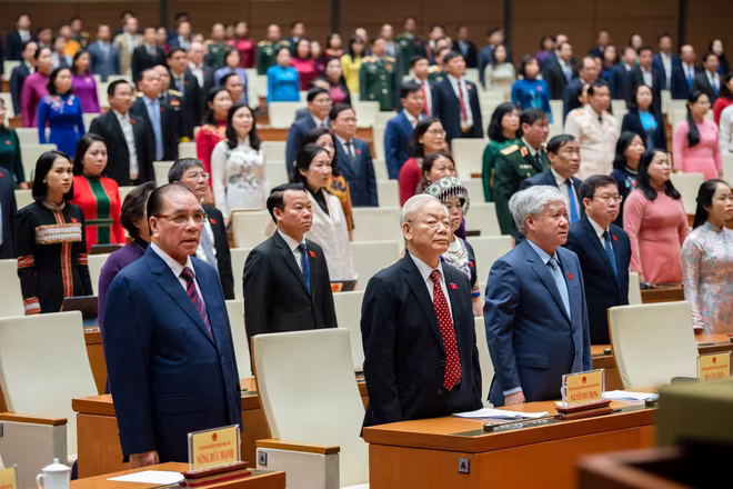 Quốc hội làm lễ chào cờ tại phiên bế mạc kỳ họp Quốc hội làm lễ chào cờ tại phiên bế mạc kỳ họp