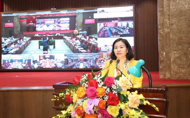 Phó Bí thư Thường trực Thành ủy Hà Nội Nguyễn Thị Tuyến phát biểu kết luận Phó Bí thư Thường trực Thành ủy Hà Nội Nguyễn Thị Tuyến phát biểu kết luận