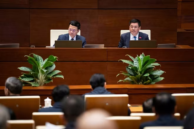 Phiên thảo luận tại hội trường Quốc hội về hoạt động khoa học, công nghệ sáng 17-2 Phiên thảo luận tại hội trường Quốc hội về hoạt động khoa học, công nghệ sáng 17-2