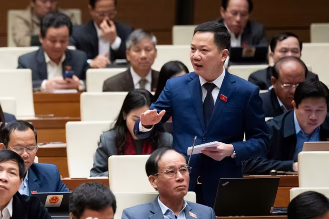 ĐBQH Trịnh Xuân An phát biểu thảo luận ĐBQH Trịnh Xuân An phát biểu thảo luận