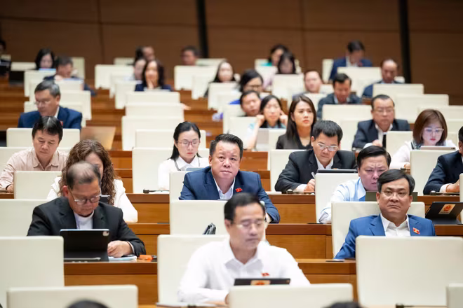 Quang cảnh phiên thảo luận tại Quốc hội chiều 7-11 Quang cảnh phiên thảo luận tại Quốc hội chiều 7-11