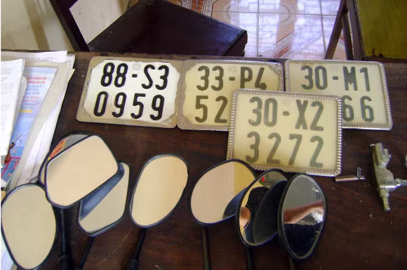 Tang vật vụ án và những chiếc xe máy được thu hồi Tang vật vụ án và những chiếc xe máy được thu hồi