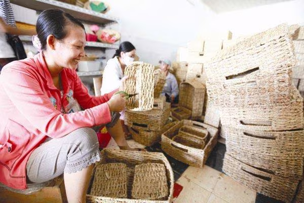Lao động, việc làm bị tác động tiêu cực bởi dịch Covid-19 Lao động, việc làm bị tác động tiêu cực bởi dịch Covid-19