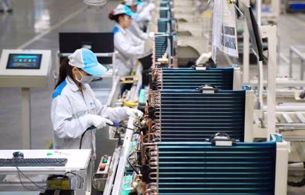 Kinh tế Việt Nam có thể tăng đến 6,2% trong năm nay Kinh tế Việt Nam có thể tăng đến 6,2% trong năm nay