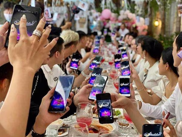 Hoạt động đa cấp biến tướng diễn ra khá phức tạp trên mạng Internet Hoạt động đa cấp biến tướng diễn ra khá phức tạp trên mạng Internet