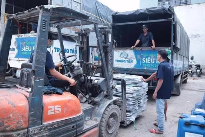 Nhiều ngành sản xuất gặp khó khăn dịp cuối năm Nhiều ngành sản xuất gặp khó khăn dịp cuối năm