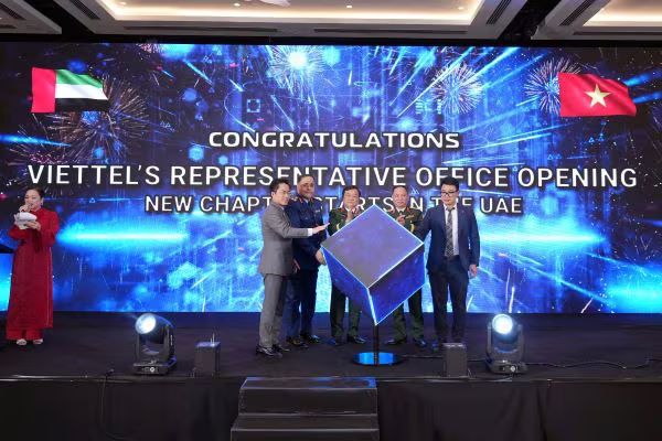 Viettel mở văn phòng đại diện tại UAE