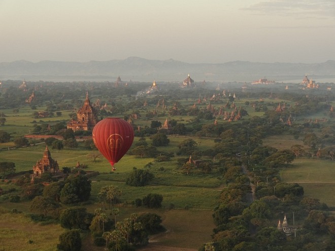 Bagan, xứ sở của hàng ngàn ngôi đền bị lãng quên ảnh 1 Bagan, xứ sở của hàng ngàn ngôi đền bị lãng quên ảnh 1