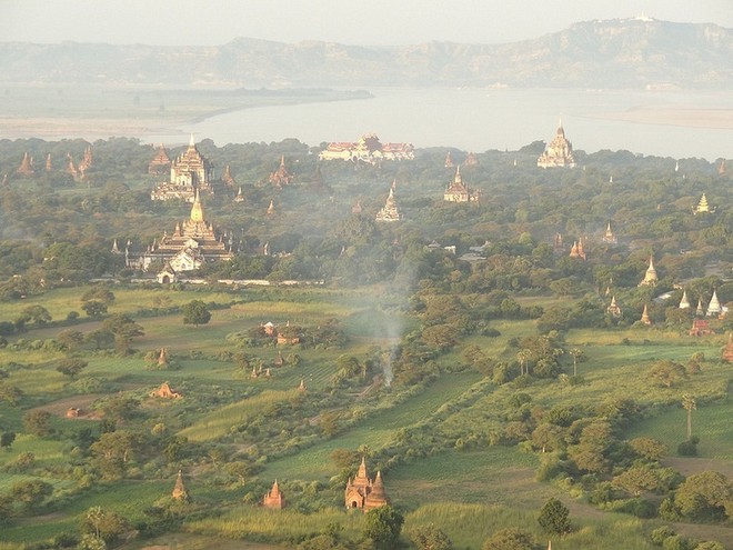 Bagan, xứ sở của hàng ngàn ngôi đền bị lãng quên ảnh 2 Bagan, xứ sở của hàng ngàn ngôi đền bị lãng quên ảnh 2
