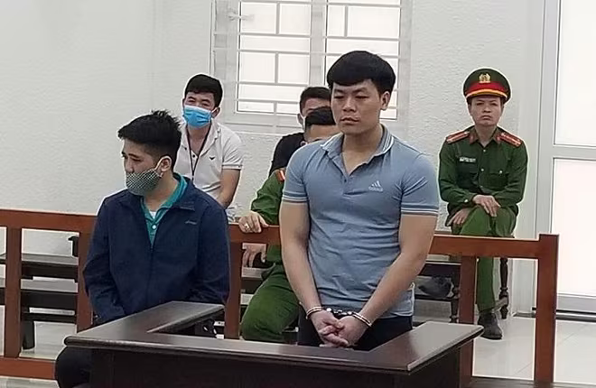Nguyễn Hải Phong bị đưa ra xét xử tại phiên tòa. Nguyễn Hải Phong bị đưa ra xét xử tại phiên tòa.