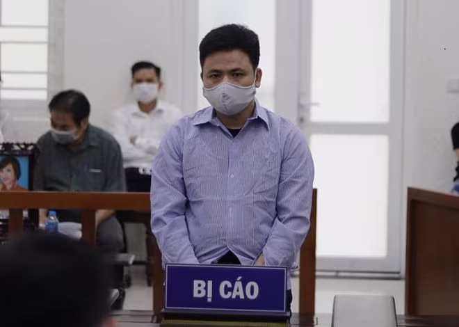 Lê Văn Chung bị đưa ra tòa xét xử phải lĩnh án tử hình.