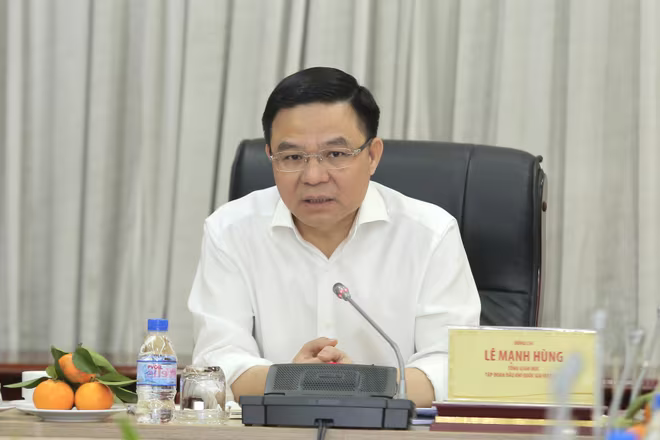 Tổng giám đốc Lê Mạnh Hùng kết luận buổi giao ban.