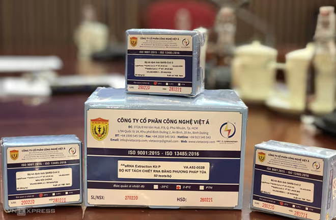Sản phẩm kit test Covid - 19 của Công ty Việt Á. Sản phẩm kit test Covid - 19 của Công ty Việt Á.