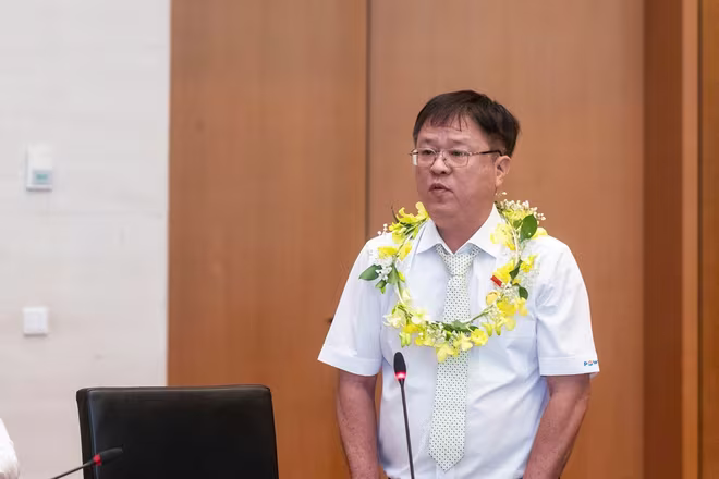 Ông Trần Mạnh, đến từ Tổng Công ty Điện lực Dầu khí Việt Nam (PV Power) mong muốn Quốc hội tạo điều kiện, quan tâm hơn nữa cho lĩnh vực điện của Petrovietnam Ông Trần Mạnh, đến từ Tổng Công ty Điện lực Dầu khí Việt Nam (PV Power) mong muốn Quốc hội tạo điều kiện, quan tâm hơn nữa cho lĩnh vực điện của Petrovietnam