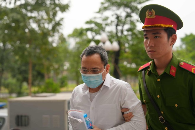 Bị cáo Nguyễn Danh Sơn - cựu Giám đốc Công ty Mua bán điện
