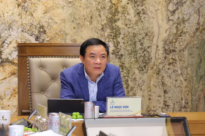 Tổng Giám đốc Petrovietnam Lê Ngọc Sơn: Đẩy mạnh các hoạt động kinh doanh quốc tế, nghiên cứu khoa học, chuyển đổi số, xây dựng hạ tầng dữ liệu số và phát triển sản phẩm mới, coi đây là những mảng then chốt tạo dư địa tăng trưởng dài hạn. Tổng Giám đốc Petrovietnam Lê Ngọc Sơn: Đẩy mạnh các hoạt động kinh doanh quốc tế, nghiên cứu khoa học, chuyển đổi số, xây dựng hạ tầng dữ liệu số và phát triển sản phẩm mới, coi đây là những mảng then chốt tạo dư địa tăng trưởng dài hạn.