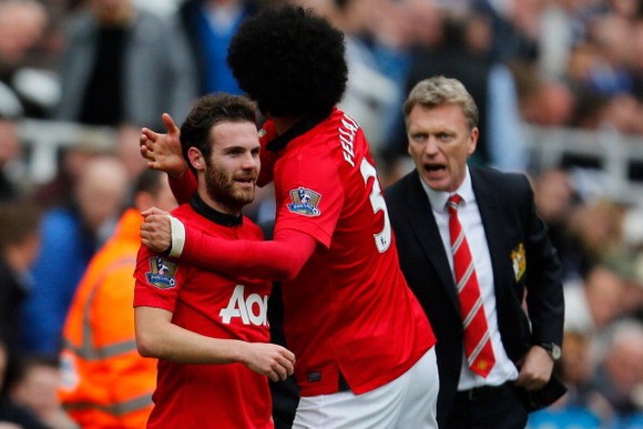 Đội hình tiêu biểu vòng 33 Premier League: Vinh danh Mata ảnh 3 Đội hình tiêu biểu vòng 33 Premier League: Vinh danh Mata ảnh 3