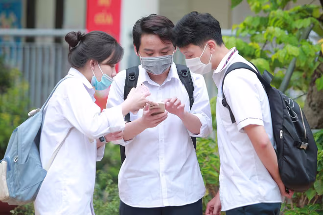 Bộ GD-ĐT đưa ra tiến độ xây dựng đề án, lộ trình triển khai kỳ thi tốt nghiệp THPT trên máy tính