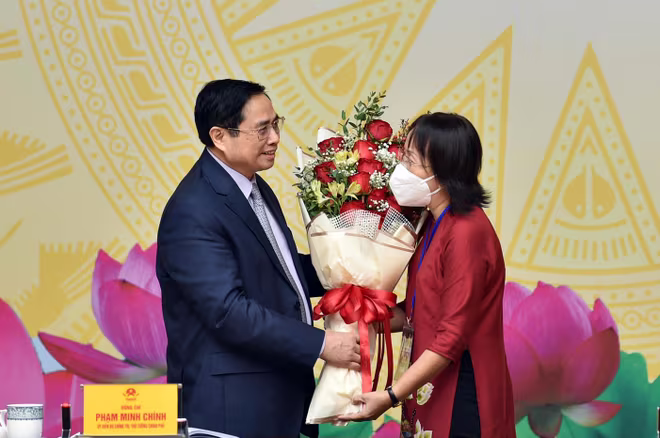 Thủ tướng Phạm Minh Chính gửi lời cảm ơn chân thành sâu sắc nhất tới các thế hệ thầy cô giáo trên cả nước (Ảnh VGP) Thủ tướng Phạm Minh Chính gửi lời cảm ơn chân thành sâu sắc nhất tới các thế hệ thầy cô giáo trên cả nước (Ảnh VGP)