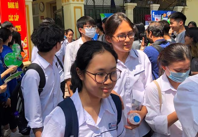 Liên tục các đơn vị được cấp phép tổ chức thi cấp chứng chỉ IELTS trở lại Liên tục các đơn vị được cấp phép tổ chức thi cấp chứng chỉ IELTS trở lại
