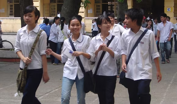 Hà Nội kiểm tra điều kiện tuyển sinh lớp 10 năm học 2022-2023