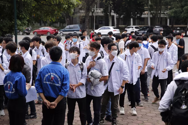 Thí sinh dự thi đánh giá tư duy của ĐH Bách khoa Hà Nội sẽ đăng ký dự thi từ ngày 30/3 Thí sinh dự thi đánh giá tư duy của ĐH Bách khoa Hà Nội sẽ đăng ký dự thi từ ngày 30/3