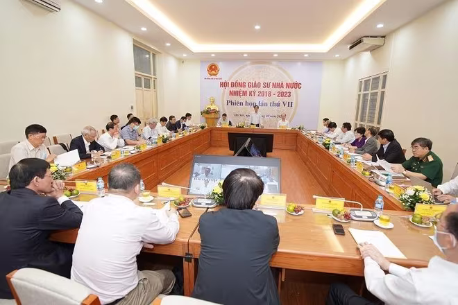 Ngành Kinh tế có nhiều ứng viên xét Giáo sư, Phó giáo sư nhất năm nay với 102 người Ngành Kinh tế có nhiều ứng viên xét Giáo sư, Phó giáo sư nhất năm nay với 102 người