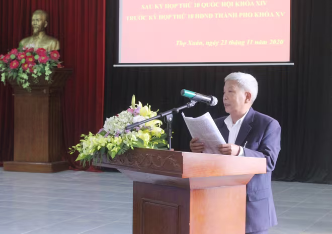 Cử tri Hoàng Ngọc Tắc, Chủ tịch Hội người cao tuổi xã Thọ Xuân nêu kiến nghị về chính sách dành cho người cao tuổi Cử tri Hoàng Ngọc Tắc, Chủ tịch Hội người cao tuổi xã Thọ Xuân nêu kiến nghị về chính sách dành cho người cao tuổi