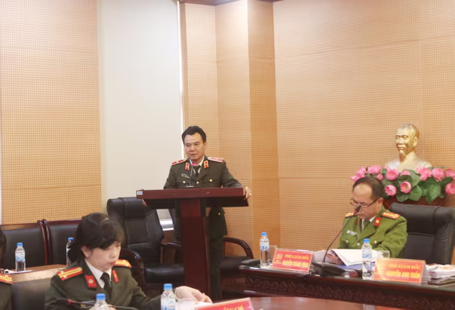 Thiếu tướng Nguyễn Anh Tuấn, Phó Giám đốc CATP giao nhiệm vụ thực hiện cao điểm cho các đơn vị thuộc khối an ninh Thiếu tướng Nguyễn Anh Tuấn, Phó Giám đốc CATP giao nhiệm vụ thực hiện cao điểm cho các đơn vị thuộc khối an ninh