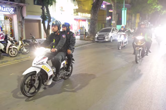 Những ca tuần tra đêm vì cuộc sống bình yên và hạnh phúc của nhân dân Những ca tuần tra đêm vì cuộc sống bình yên và hạnh phúc của nhân dân