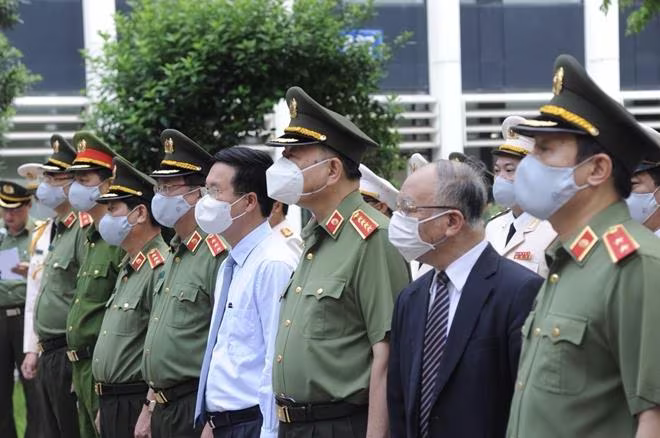 Các đại biểu tham dự buổi lễ Các đại biểu tham dự buổi lễ