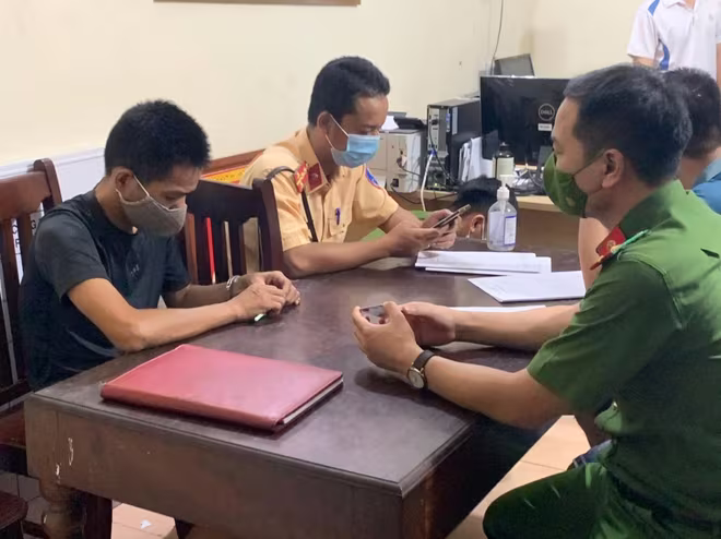 Tổ cơ động mạnh CAH Mỹ Đức bắt giữ đối tượng tàng trữ trái phép chất ma túy trên địa bàn