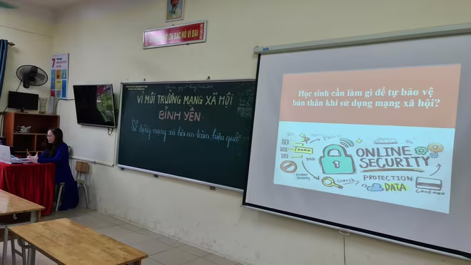 Những buổi tuyên truyền đã được chuyển hóa vào lớp học online Những buổi tuyên truyền đã được chuyển hóa vào lớp học online