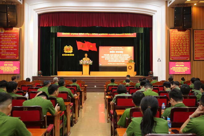 Toàn cảnh hội nghị Toàn cảnh hội nghị