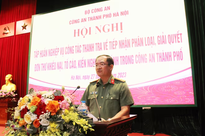 Thượng tá Đoàn Đức Thắng, Chánh Thanh tra CATP Hà Nội phát biểu bế mạc hội nghị Thượng tá Đoàn Đức Thắng, Chánh Thanh tra CATP Hà Nội phát biểu bế mạc hội nghị