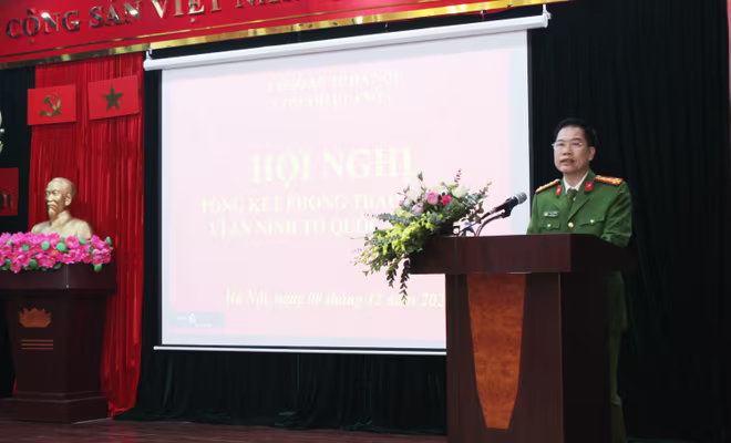 Đại tá Chu Xuân Thọ, Giám thị Trại tạm giam số 1, đơn vị Cụm trưởng điều hành phần thảo luận và kết quả thi đua Đại tá Chu Xuân Thọ, Giám thị Trại tạm giam số 1, đơn vị Cụm trưởng điều hành phần thảo luận và kết quả thi đua