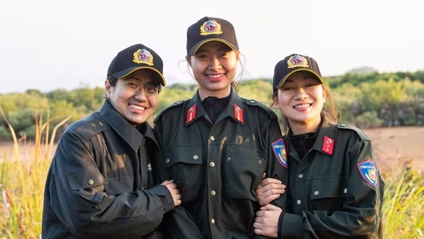 3 bóng hồng xinh đẹp của Trung tâm Huấn luyện quốc gia về phòng, chống khủng bố 3 bóng hồng xinh đẹp của Trung tâm Huấn luyện quốc gia về phòng, chống khủng bố