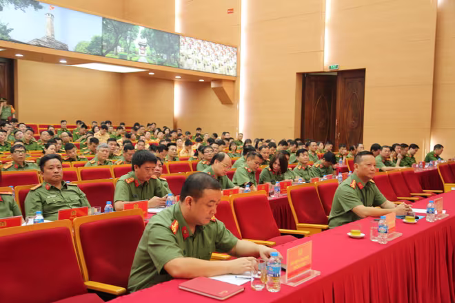 Toàn cảnh hội nghị Toàn cảnh hội nghị