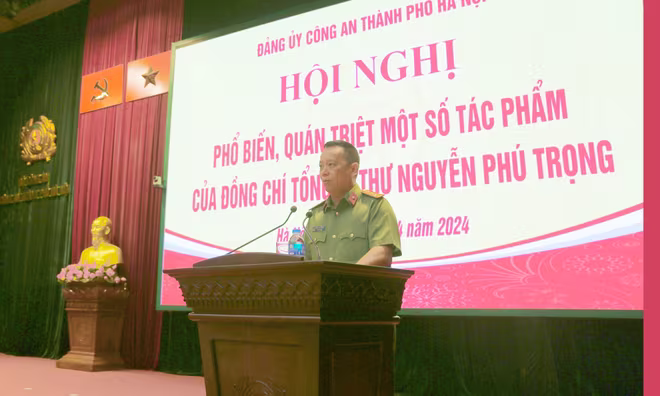 Đại tá Phạm Thanh Hùng, Phó Bí thư Đảng ủy, Phó Giám đốc CATP phát biểu khai mạc hội nghị Đại tá Phạm Thanh Hùng, Phó Bí thư Đảng ủy, Phó Giám đốc CATP phát biểu khai mạc hội nghị