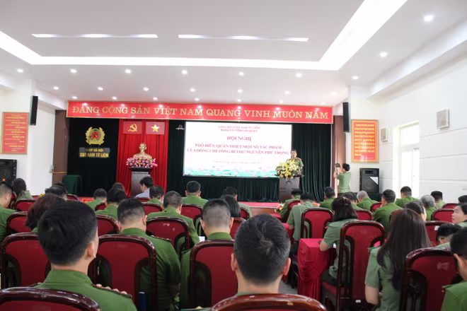 Toàn cảnh hội nghị Toàn cảnh hội nghị