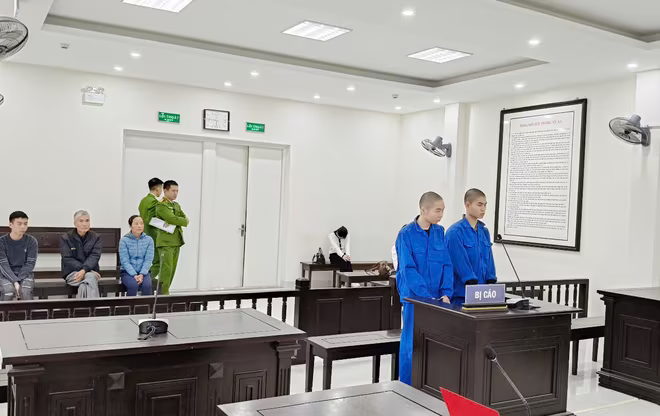 Lê Đình Thi và Nguyễn Văn Độ đã phải nhận bản án tù giam do hành vi sản xuất pháo hoa nổ Lê Đình Thi và Nguyễn Văn Độ đã phải nhận bản án tù giam do hành vi sản xuất pháo hoa nổ