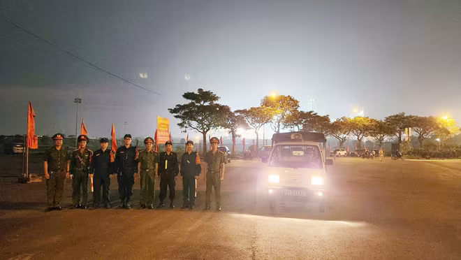 Các lực lượng sẵn sàng nhận nhiệm vụ bảo vệ trận địa pháo hoa trong khuôn khổ chương trình "Hẹn ước Bắc - Nam" Các lực lượng sẵn sàng nhận nhiệm vụ bảo vệ trận địa pháo hoa trong khuôn khổ chương trình "Hẹn ước Bắc - Nam"