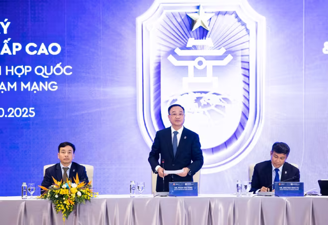 Thứ trưởng Phạm Thế Tùng thông tin về kết quả Lễ mở ký tại họp báo Thứ trưởng Phạm Thế Tùng thông tin về kết quả Lễ mở ký tại họp báo