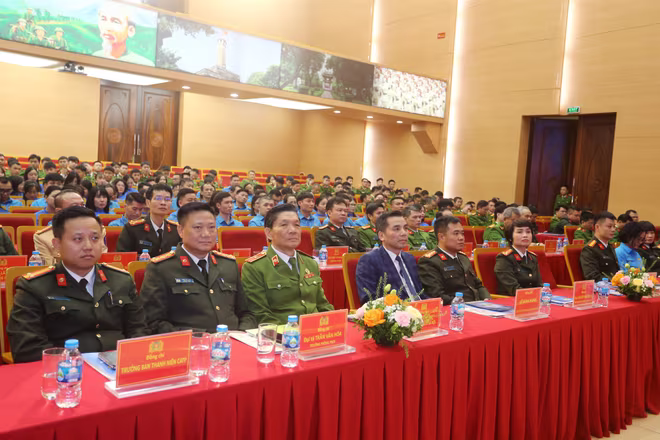 Các đại biểu dự Đại hội