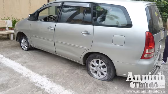 Nổ súng, rượt đuổi ôtô như phim trên Đại lộ Thăng Long ảnh 9