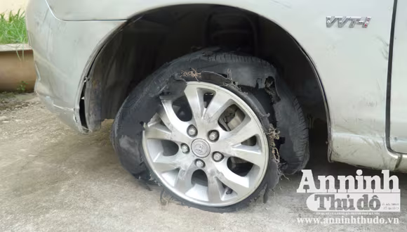 Nổ súng, rượt đuổi ôtô như phim trên Đại lộ Thăng Long ảnh 10