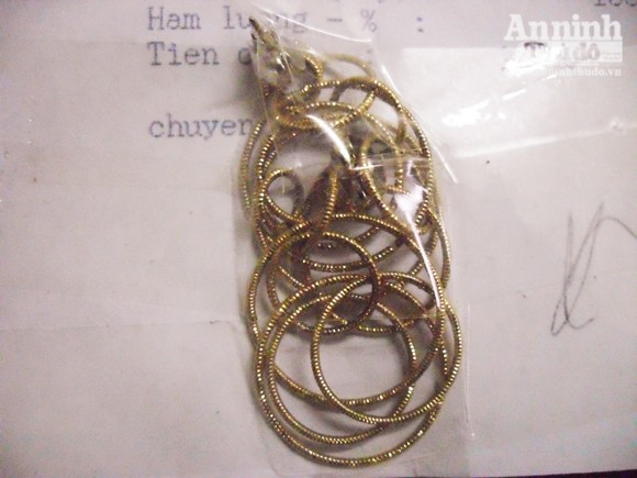 Tìm nạn nhân vụ cướp giật trên đường Khuất Duy Tiến ảnh 2 Tìm nạn nhân vụ cướp giật trên đường Khuất Duy Tiến ảnh 2